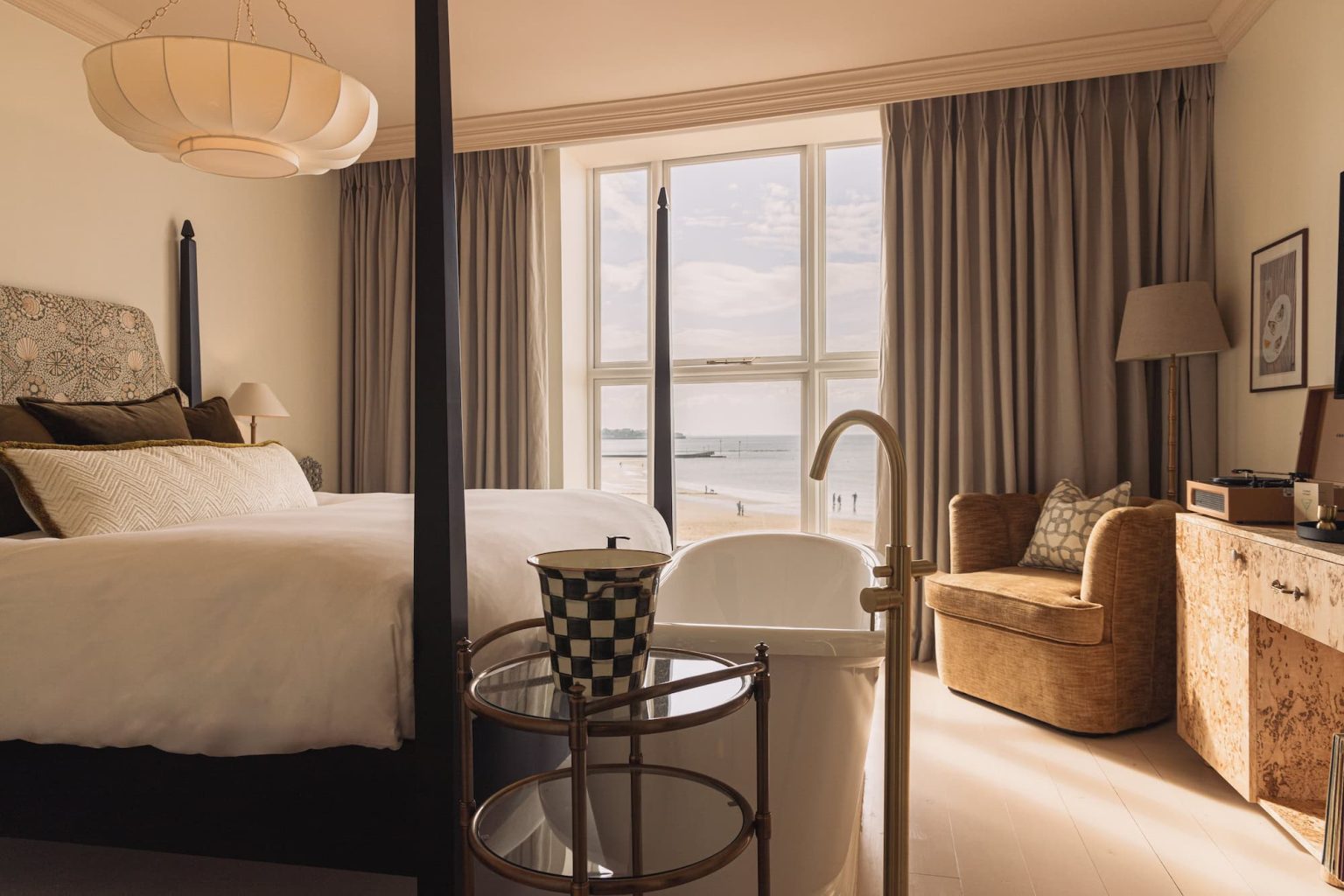 Lookout Suites at No. 42 Margate